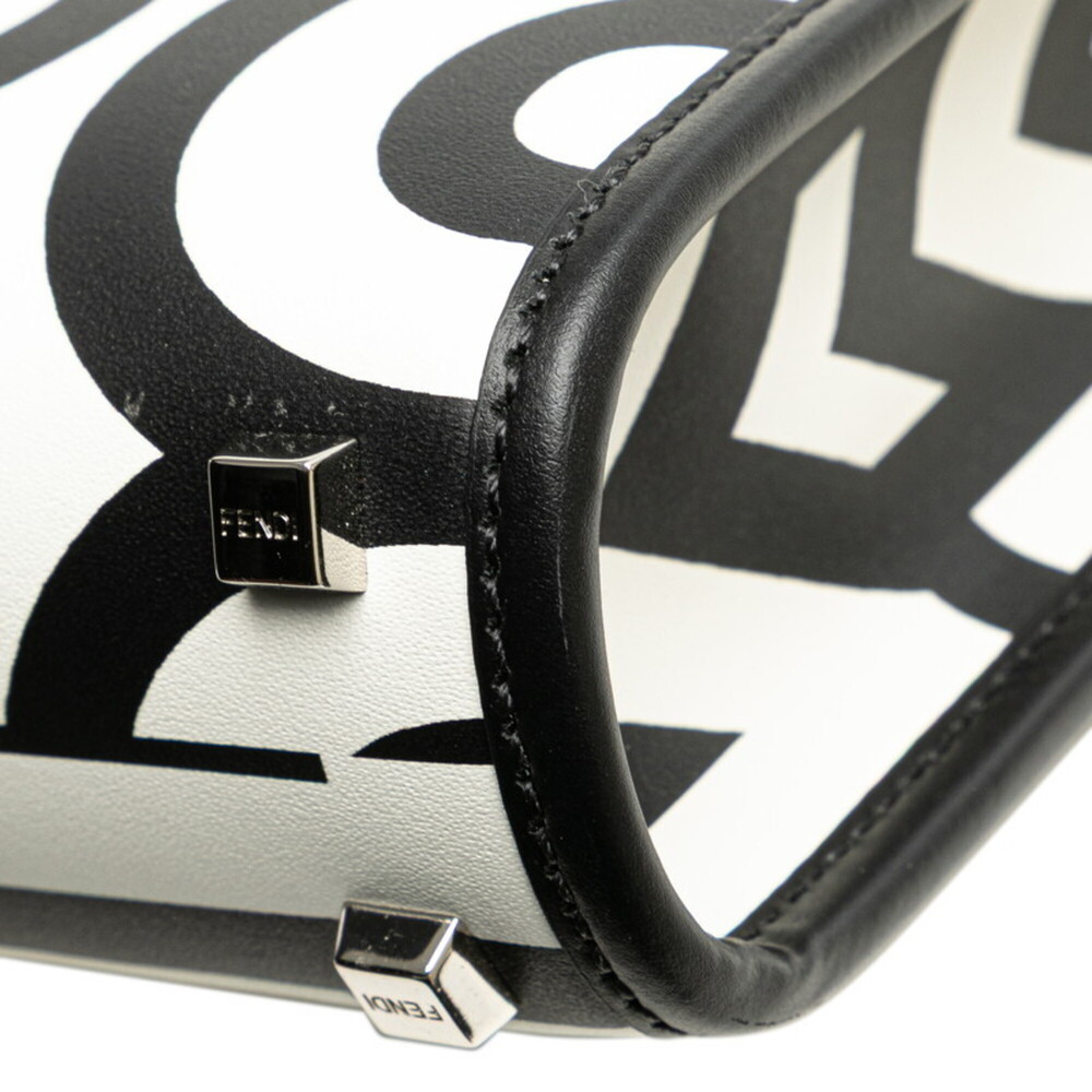 FENDI Black Leather Shoulder Bag - Picture 7 of 11